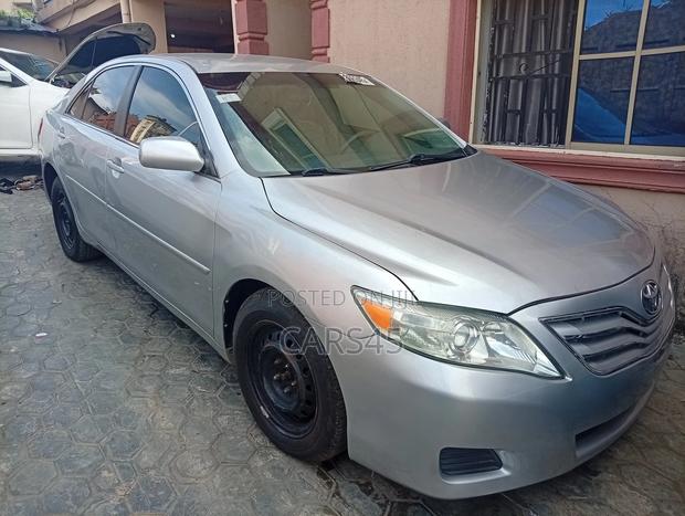 Toyota Camry 2011 Beige
