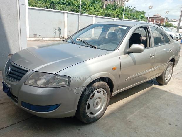 Nissan Sunny 2007 Silver