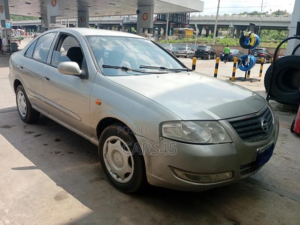 Nissan Sunny 2007 Silver