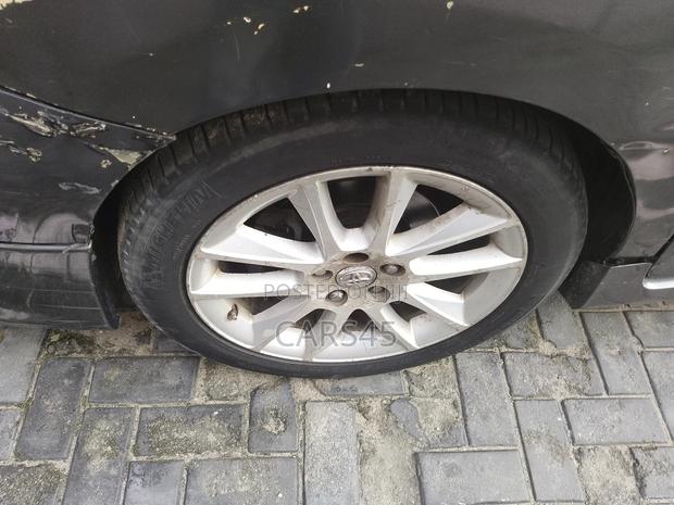 Toyota Matrix 2010 Gray