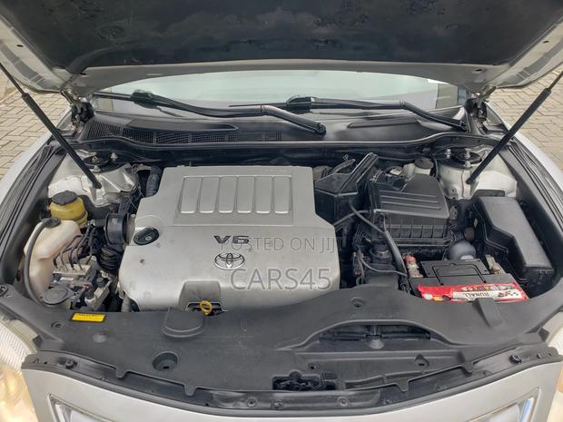 Toyota Camry 2011 Silver