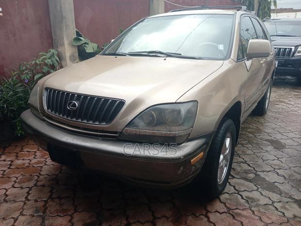 Lexus RX 2000 Gold