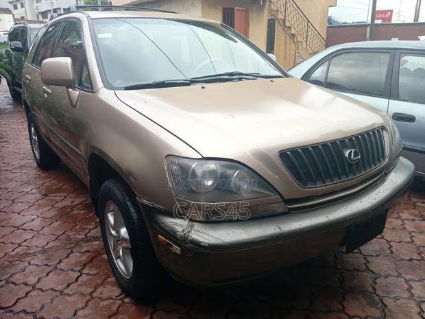 Lexus RX 2000 Gold