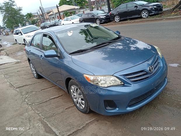 Toyota Corolla 2013 Blue