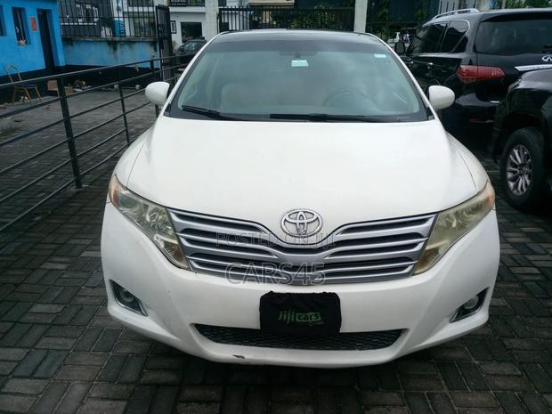 Toyota Venza 2010 White