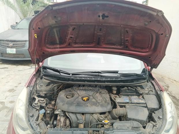 Hyundai Elantra 2013 Red
