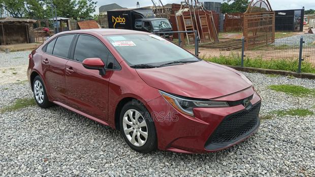 Toyota Corolla 2022 Red
