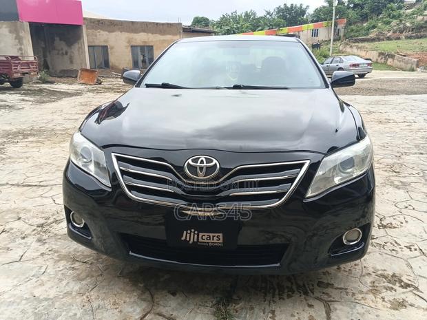Toyota Camry 2011 Black