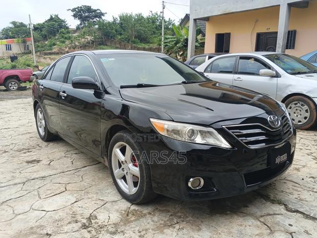 Toyota Camry 2011 Black