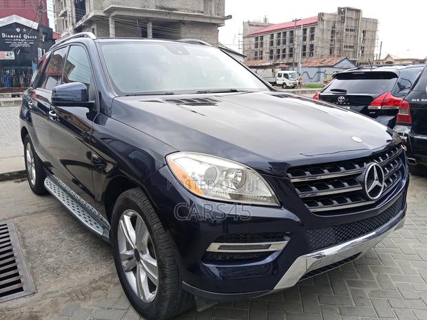 Mercedes-Benz M Class 2012 Blue