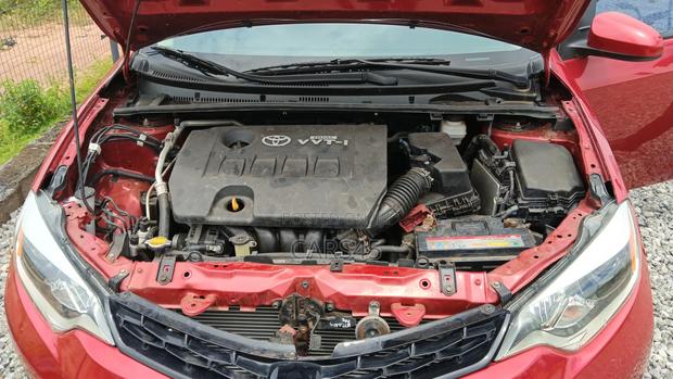 Toyota Corolla LE 4dr Sedan (1.8L 4cyl CVT) 2016 Red