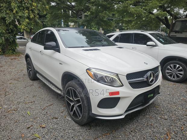 Mercedes-Benz GLE-Class AMG GLE 43 4MATIC 2017 White