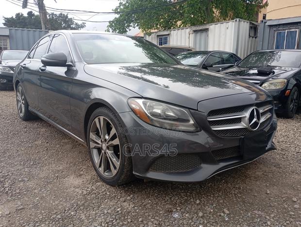 Mercedes-Benz C300 2017 Gray
