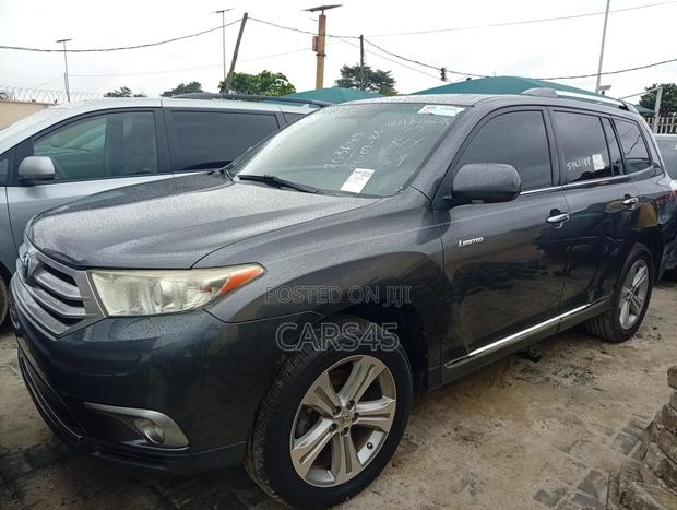 Toyota Highlander 2013 Gray
