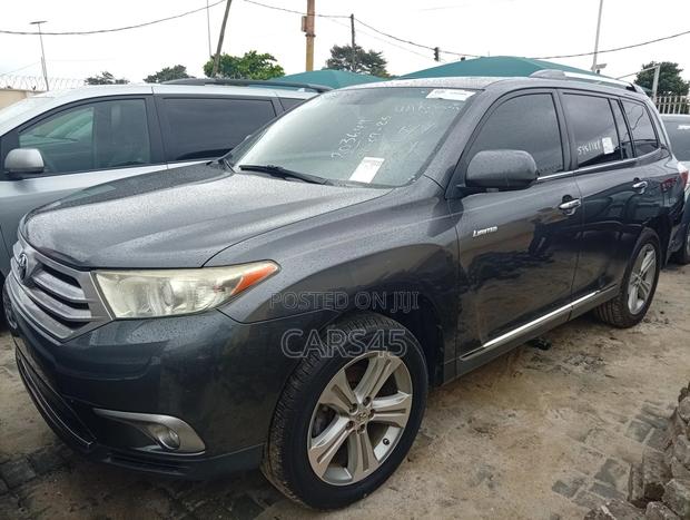 Toyota Highlander 2013 Gray