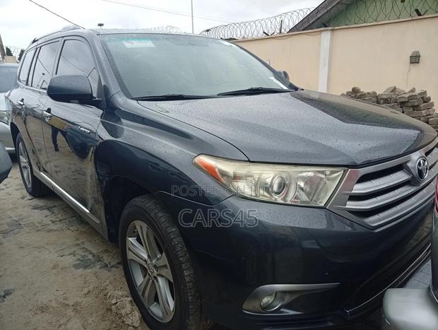 Toyota Highlander 2013 Gray
