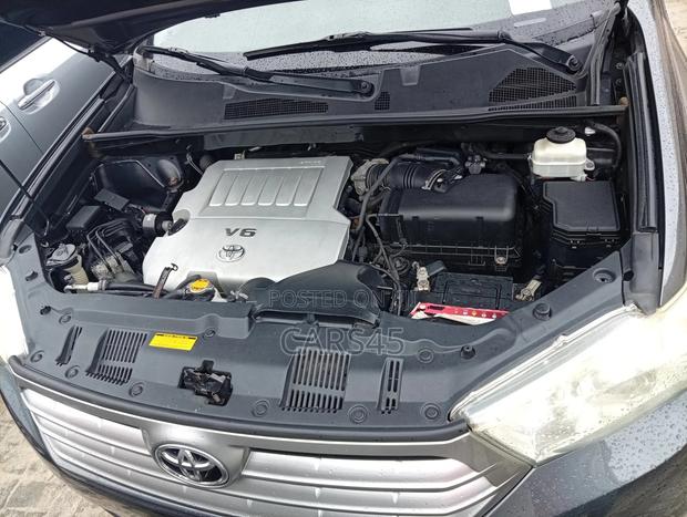 Toyota Highlander 2013 Gray