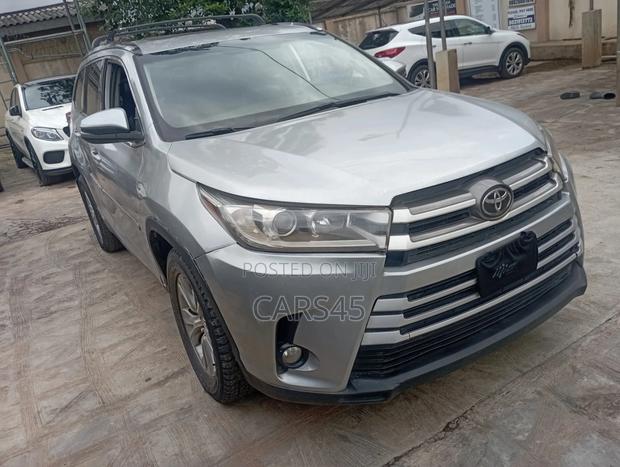 Toyota Highlander 2015 Gray