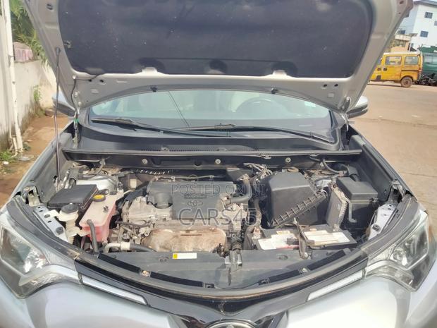 Toyota RAV4 2016 Silver