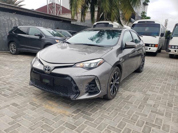 Toyota Corolla 2018 Gray