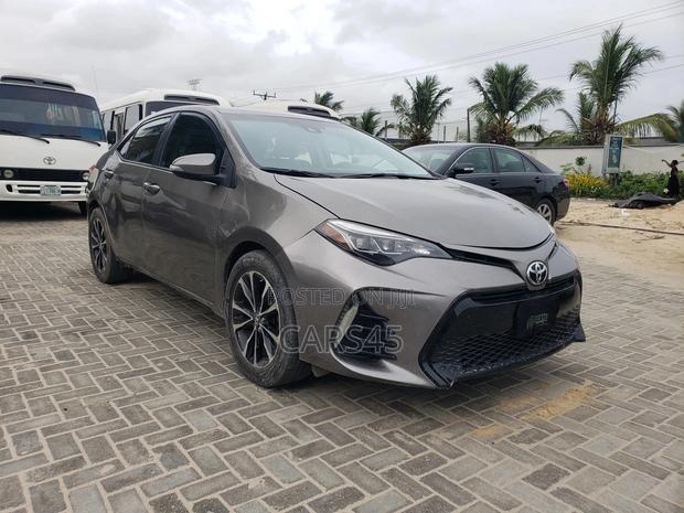 Toyota Corolla 2018 Gray