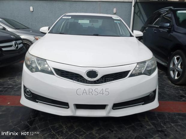 Toyota Camry 2014 White