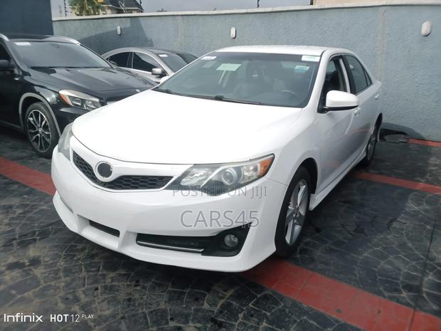 Toyota Camry 2014 White