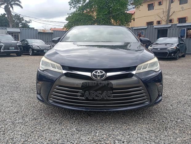 Toyota Camry 2015 Blue