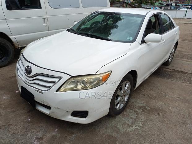 Toyota Camry 2010 White