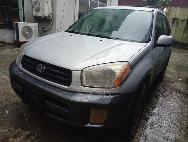 Toyota RAV4 2002 Silver