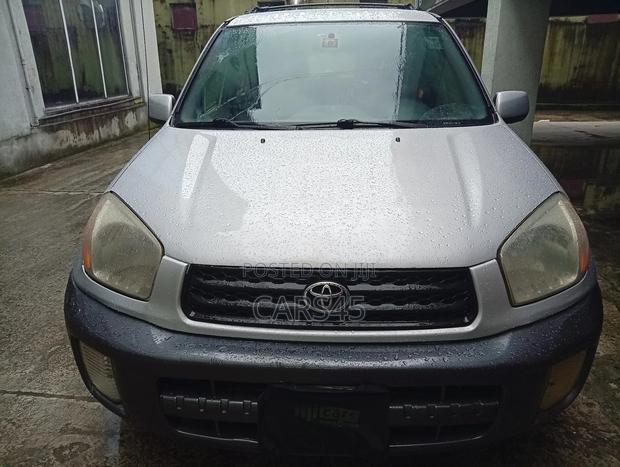 Toyota RAV4 2002 Silver