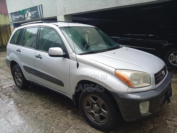 Toyota RAV4 2002 Silver