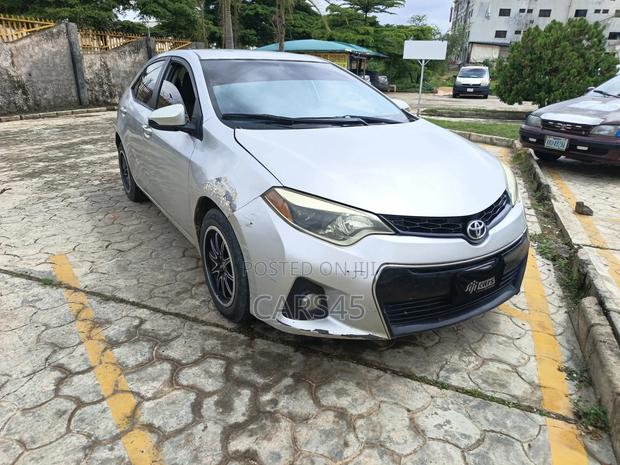 Toyota Corolla 2015 Silver