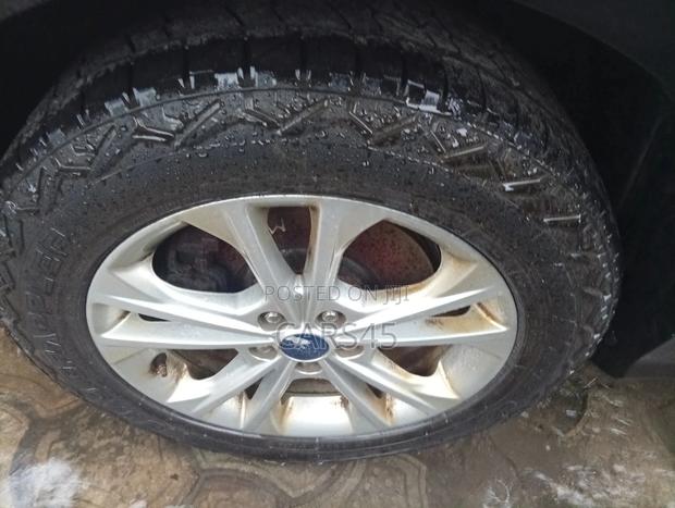 Ford Escape 2017 Gold