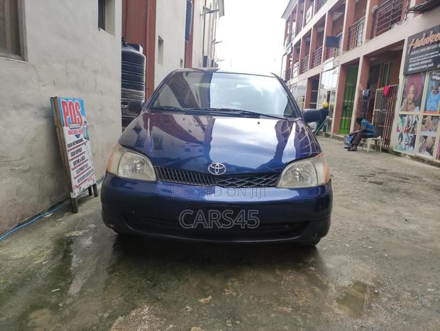 Toyota Echo 1999 Blue