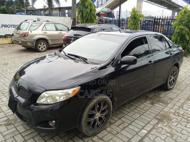 Toyota Corolla 2010 Black