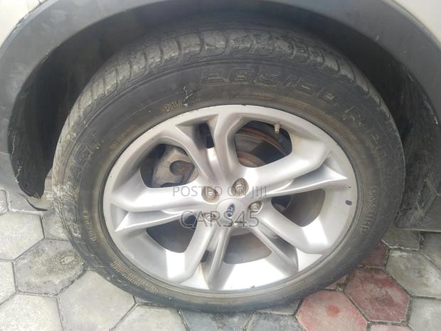 Ford Explorer 2013 Silver