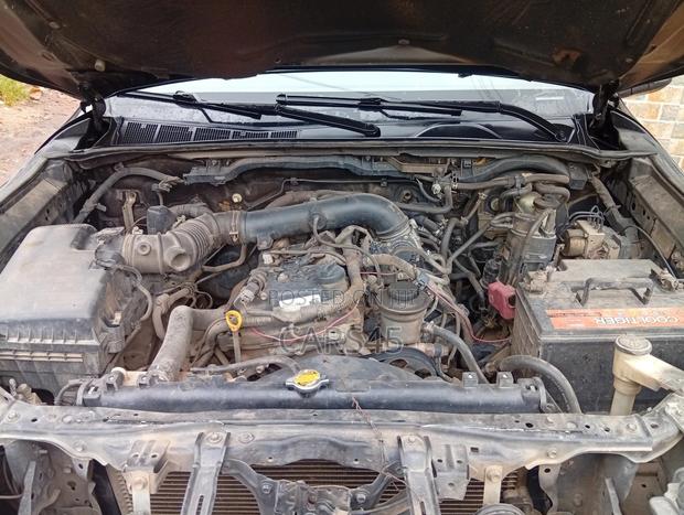 Toyota Hilux 2016 Black