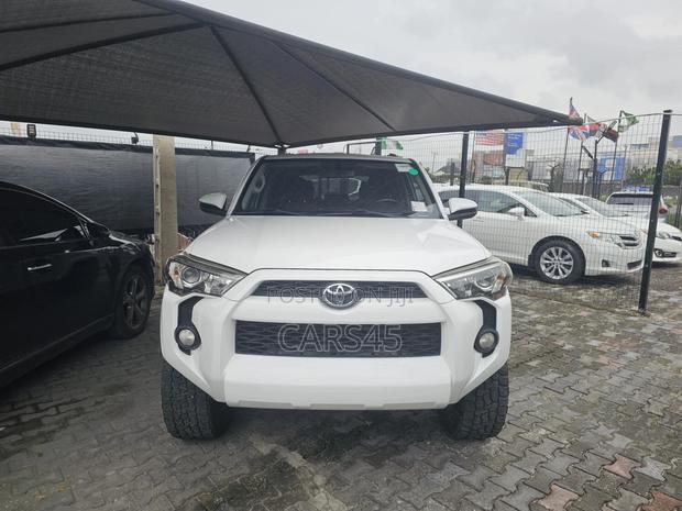 Toyota 4-Runner 2015 White