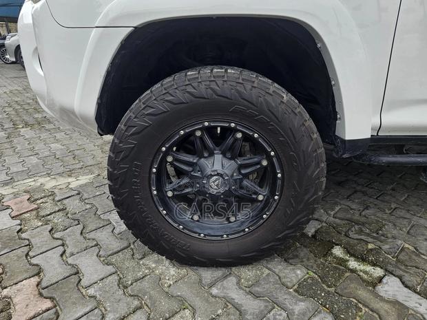 Toyota 4-Runner 2015 White
