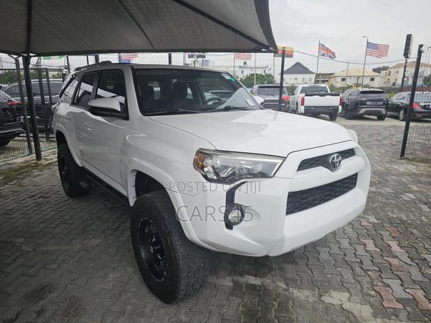 Toyota 4-Runner 2015 White