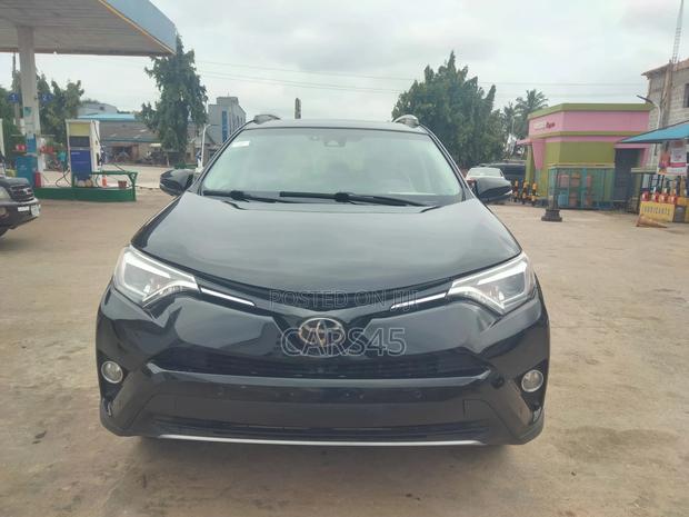 Toyota RAV4 2018 Black