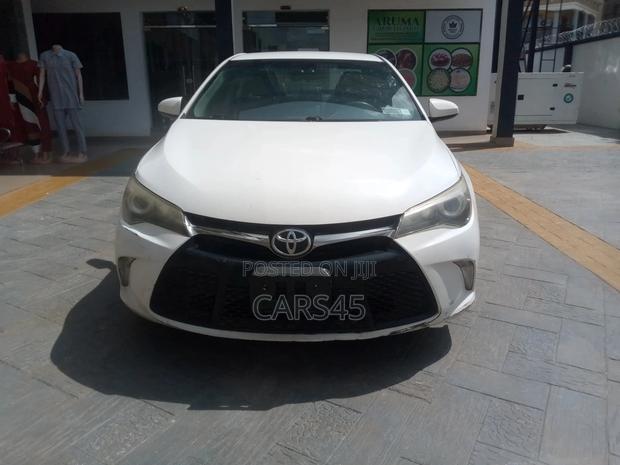 Toyota Camry 2017 White