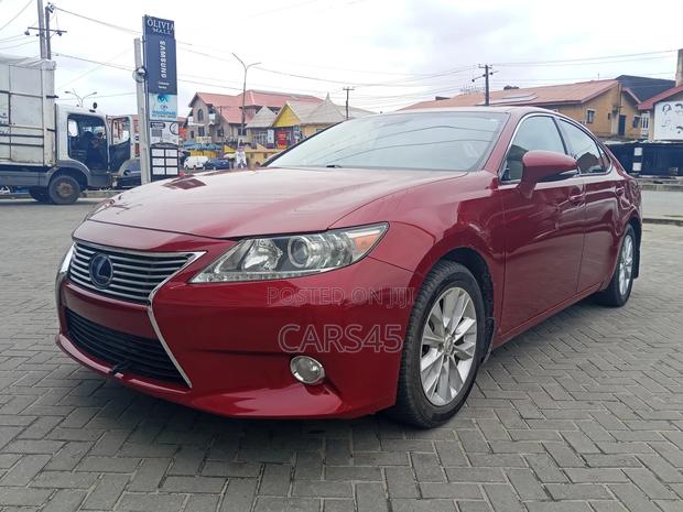 Lexus ES 2013 Red