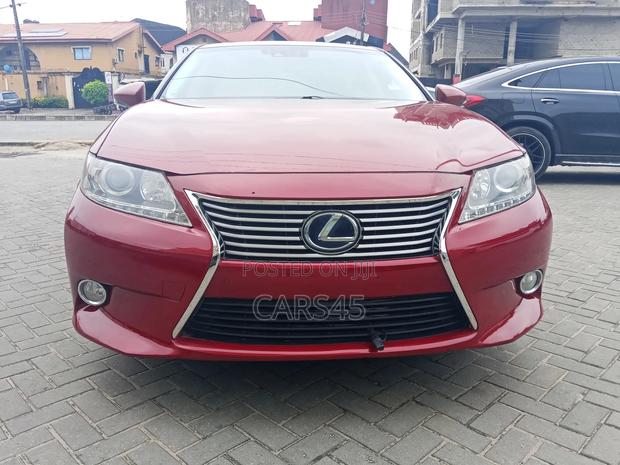 Lexus ES 2013 Red