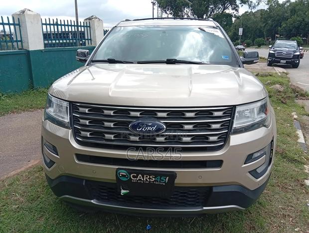 Ford Explorer XLT 4dr FWD (2.3L 4cyl 6A) 2017 Gold