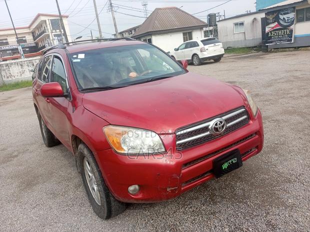Toyota RAV4 2008 Red