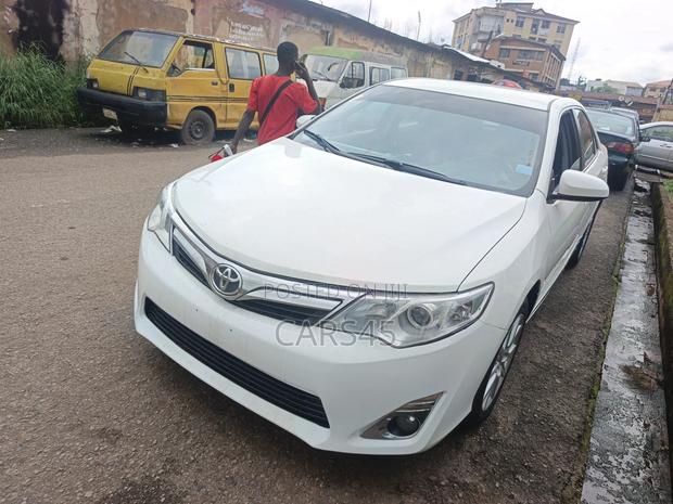 Toyota Camry 2015 White