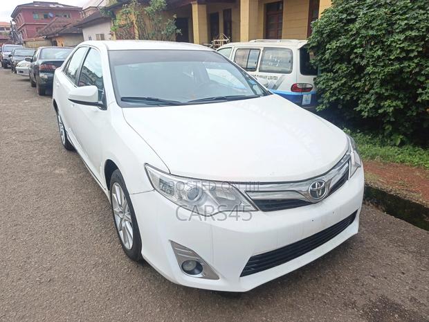 Toyota Camry 2015 White