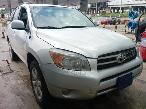 Toyota RAV4 2006 Silver